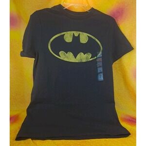 NWT Batman Men's Athletic Fit Black T-Shirt With‎ Superhero Logo  Size Medium